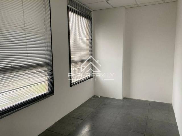 Sala para Venda em Barueri - 4