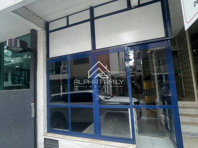 Venda em Condomínio Centro Comercial Alphaville - Barueri