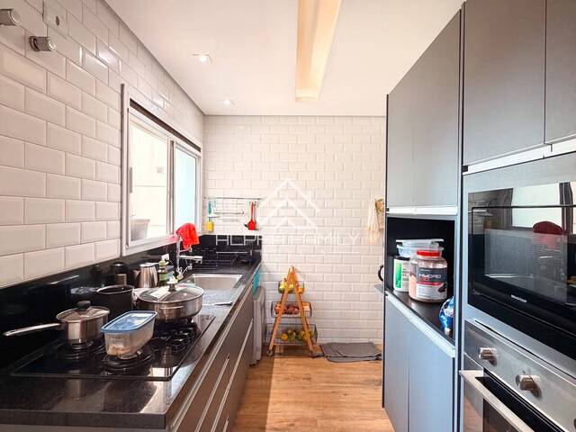 Apartamento para Venda em Santana de Parnaíba - 2