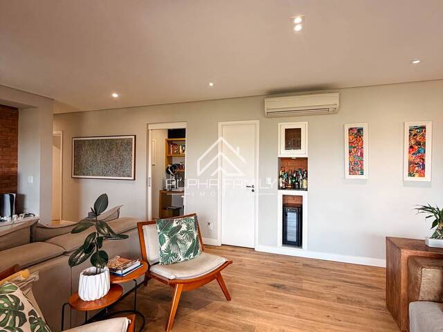 Apartamento para Venda em Santana de Parnaíba - 5