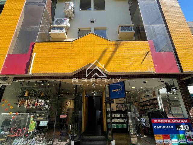 Locação em Condomínio Centro Comercial Alphaville - Barueri